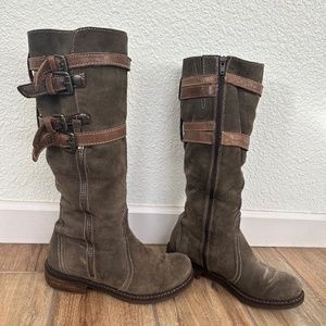 Tall suede boots, fleece lined